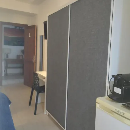 Apartamentos Y Habitaciones Kai Marbella (Adults Only) Room photo